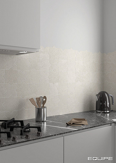 Elda-32730-Cross-32724-Star-White6-768x1080