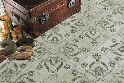 CT639BI27615_747_FS_IVY_SZ1