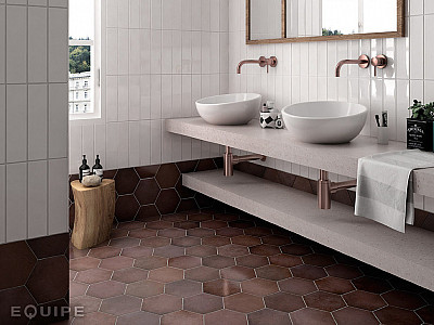 Heritage-Wine_Crackle_75x300_White-Bath-1024x768