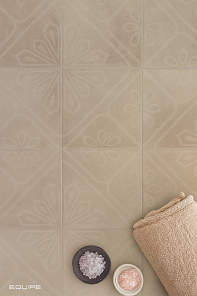 EQUIPE_ARES_DECOR_TAUPE_20X20CM-683x1024