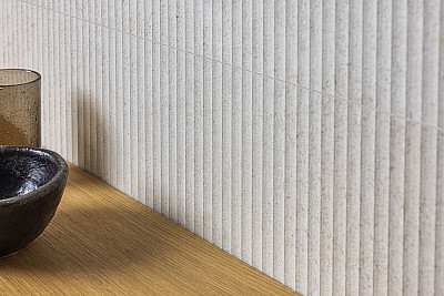 VERSA-WHITE-LINES_33X100_DET-H2_SZ1